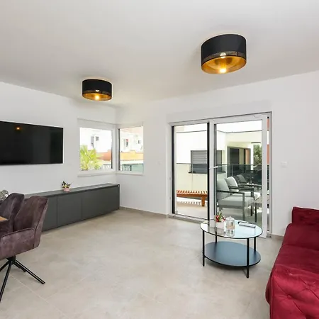 Luxury Mtg Guest house 4*