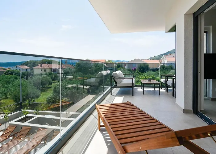 Luxury Mtg דירה *