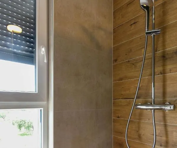 Luxury Mtg אורביץ