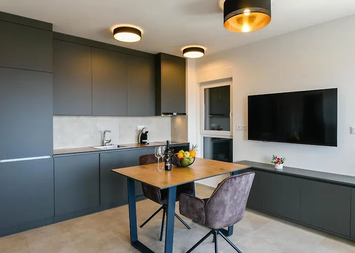 Luxury Mtg אורביץ